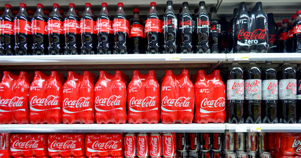 Thinking Of Having A Soda? What REALLY Happens To Your Body After Drinking ONE Can Of Coca-Cola Might Change Your Mind...