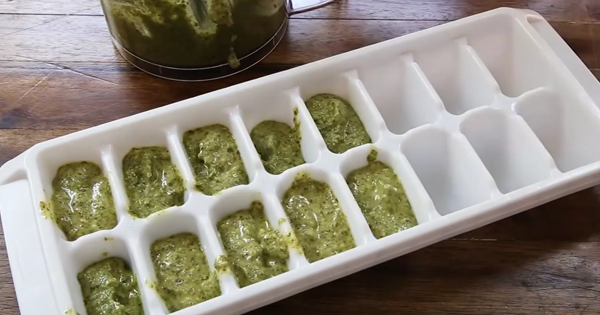 He Pours Leftover Pesto Into An Ice Cube Tray. The Reason Why Is Genius!