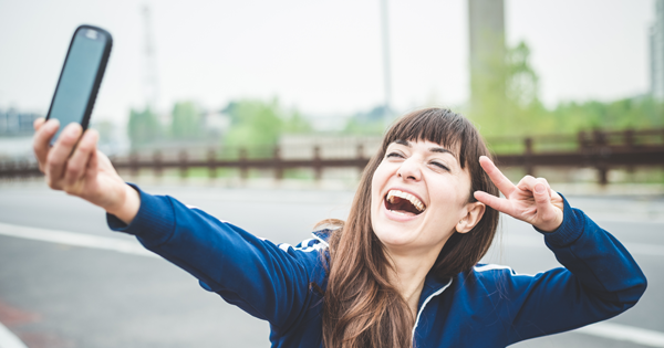 Study: THIS Is What Your Selfies Say About Your Personality!