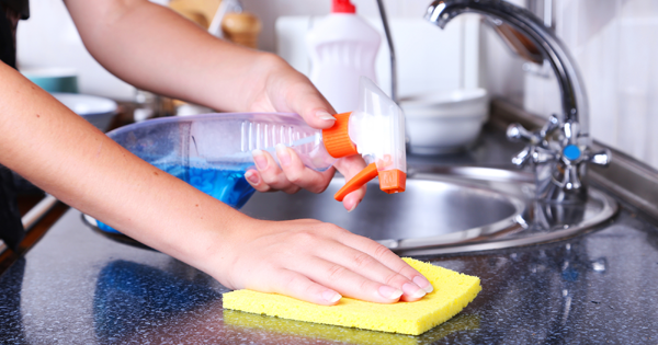 Natural DIY Cleaning Ingredients You Should NEVER Mix At Home