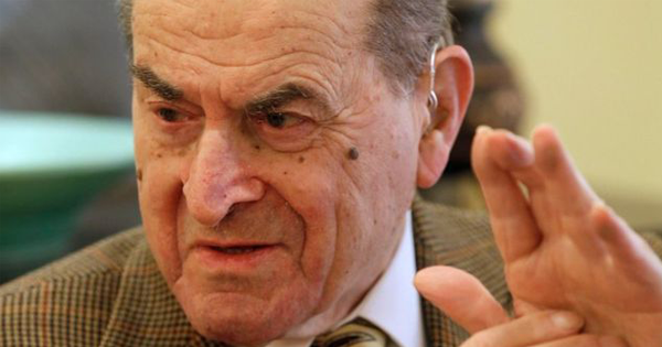 96-Year-Old Dr. Heimlich Just Saved A Woman Using The Maneuver He Invented