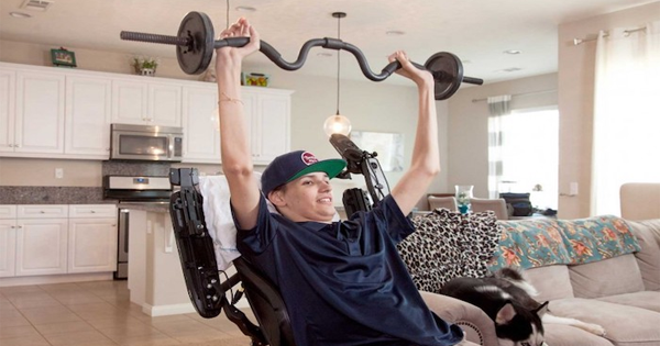 First Paralyzed Person Treated With Stem Cells Has Regained Movement In His Upper Body