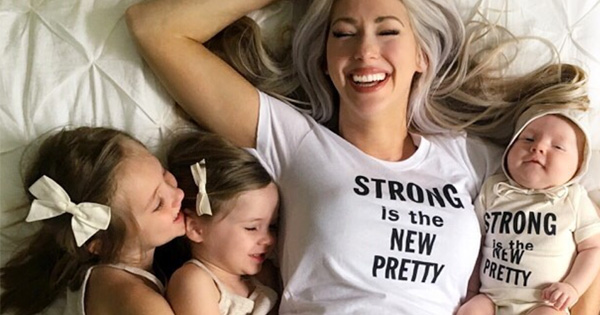 Mom Posts "Unflattering" Photo Snuggling With Her Kids For One Amazing Reason