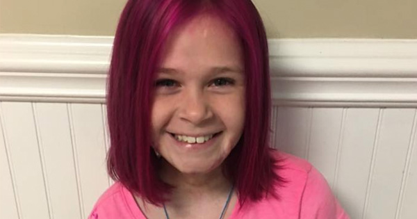 Mom Allows Her Daughter To Dye Her Hair Pink For One Heartbreaking Reason