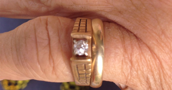 After Losing Her Wedding Ring 13 Years Ago, It Turned Up In The Most Unexpected Place
